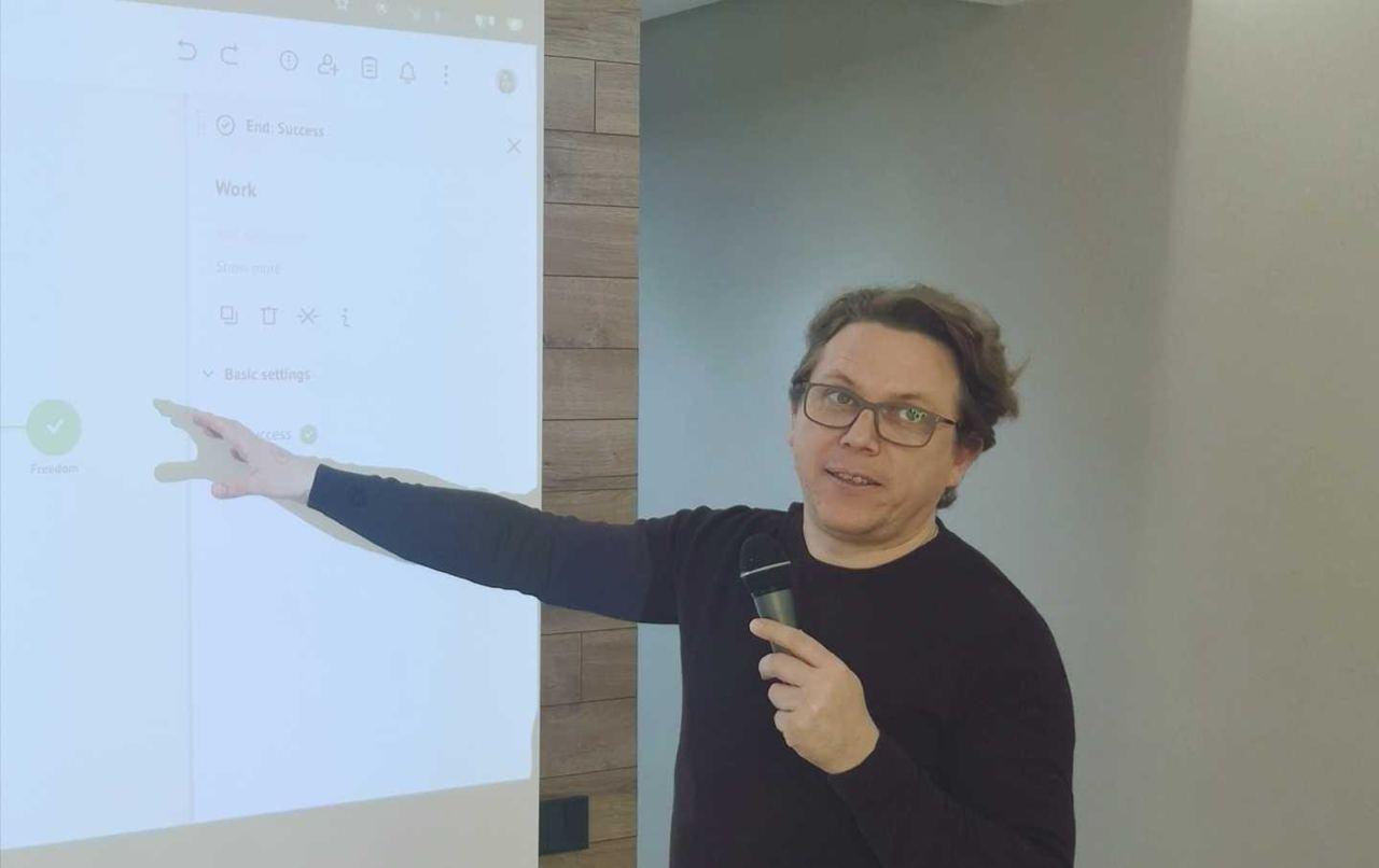 Ilya Morozov, the Head of Corezoid excellence center at the FUIB Bank: “We no longer afraid of the words “API”, “JSON”, “Pagination”